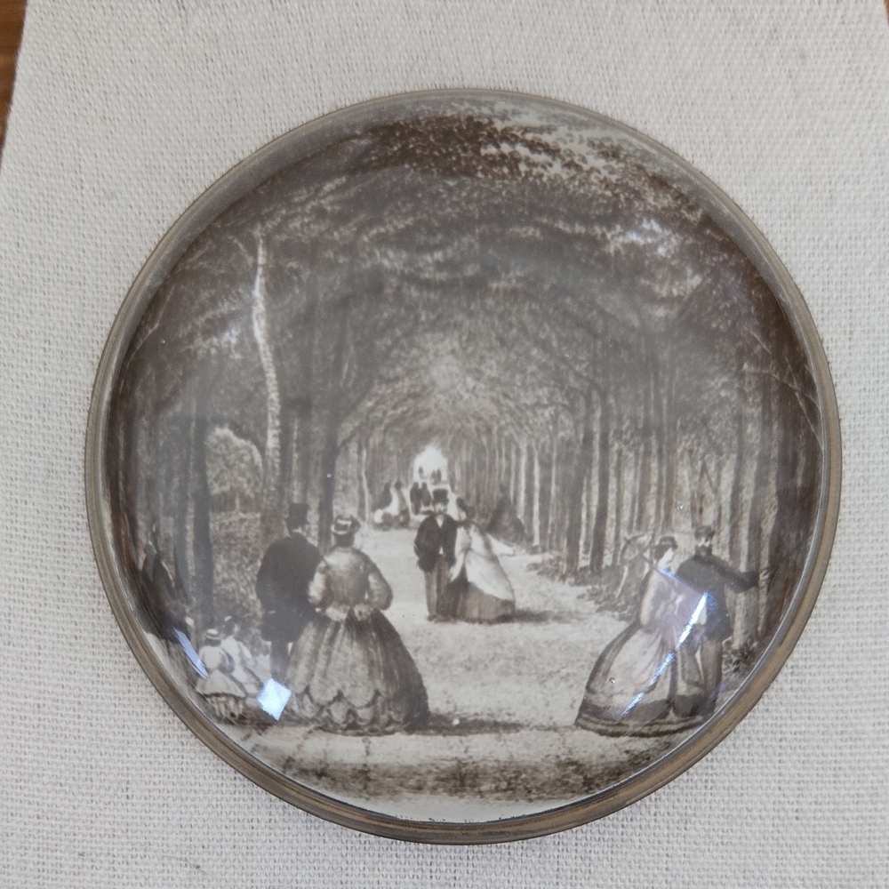 Nigel Pain Hand Cast Glass Paperweight